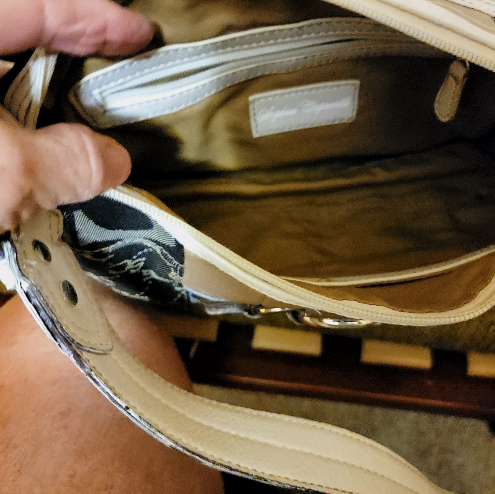 Giani Bernelli purse